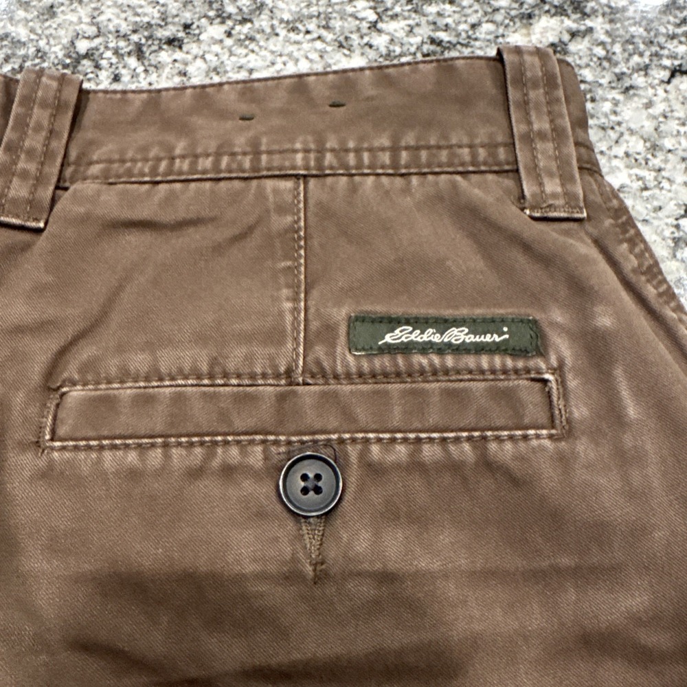 Eddie Bauer Jeans Men's 33x32 Straight Classic Fit Brown Denim Casual Work Hike - Picture 11 of 12
